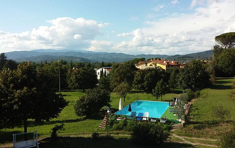 Affascinante casale con piscina sui colli Toscani