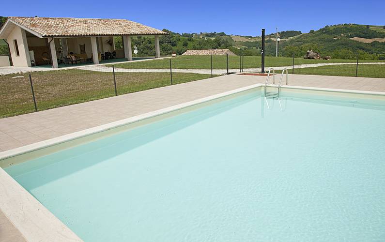 Villa con piscina privata nella Marche