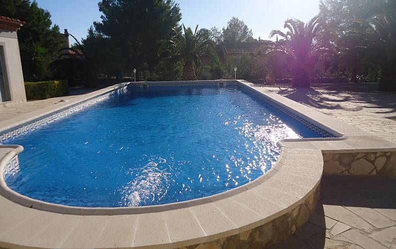 Villa en location à 4 km de la plage 2