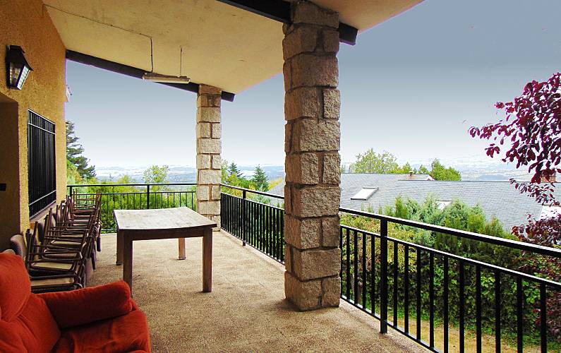 Haus Terrasse Madrid Miraflores de la Sierra Ferienhaus auf dem land - Terrasse
