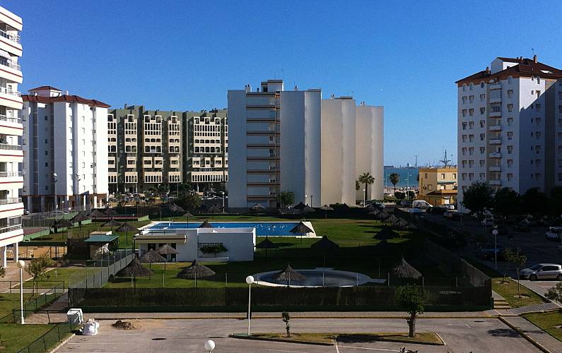 Arena vino Palabra Apartamento de 2 habitaciones a 50 m de la playa - Valdelagrana, El Puerto  de Santa María (Cádiz) Costa de la Luz