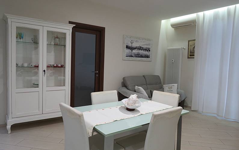 Starfish Dining-room Savona Borghetto Santo Spirito Apartment - Dining-room