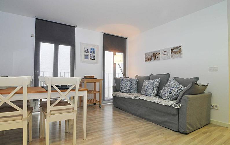 Gemütliche Girona L' Escala Ferienwohnung - 