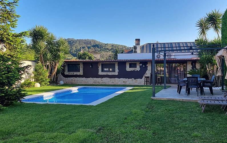 Haus Außenansicht des Hauses Pontevedra Vilagarcía de Arousa Ferienhaus auf dem land - Außenansicht des Hauses