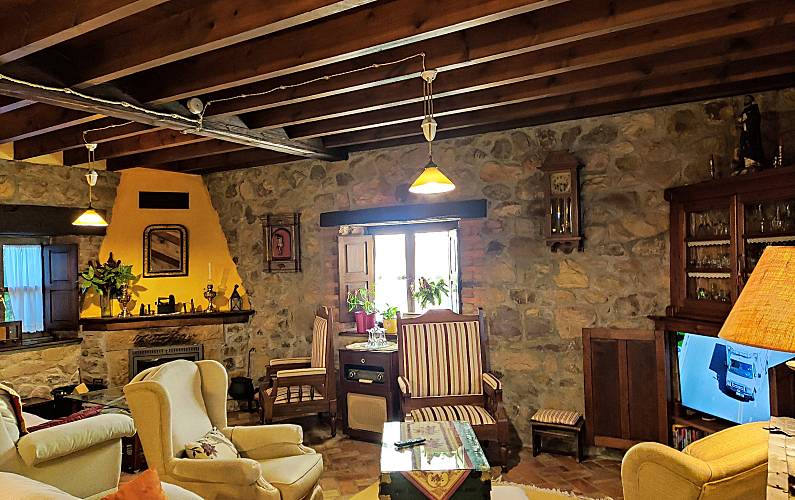 Maison Salon Asturies Cangas de Onís Gîte maison - Salon