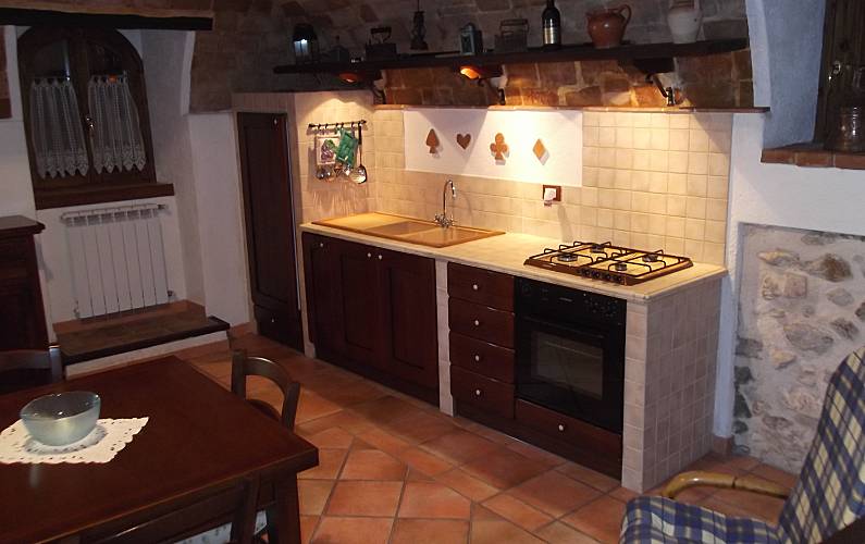 Maison Cuisine Rieti Castel Sant'Angelo Gîte maison - Cuisine