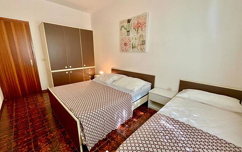 Appartement pour 3-5 personnes à 300 m de la plage 5