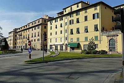 Apt. em frente des Murallas de Lucca, 4/6p. wi-fi Lucca