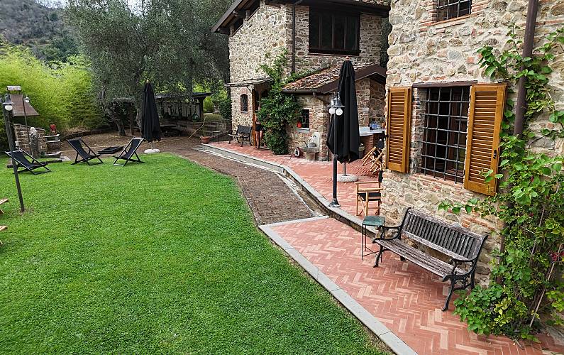 Villa Outdoors Lucca Massarosa Countryside villa - Outdoors