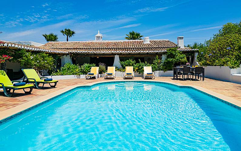 Spacious Algarve-Faro Albufeira villa - 