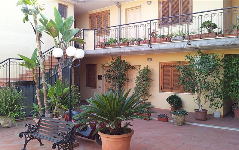 Appartamento Parte esterna della casa Cagliari Pula Appartamento - Parte esterna della casa