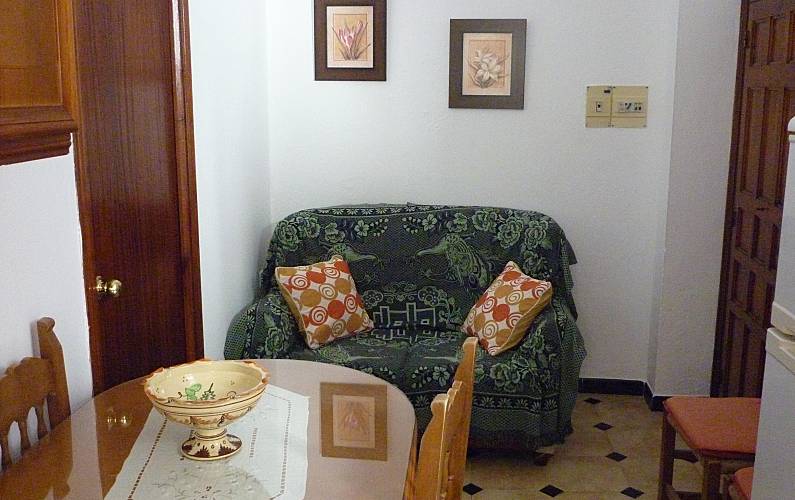 Apartamento para 5 pessoas a 250 m da praia Cádis - Sala de Jantar