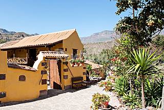 2 Casas para 2-9 personas con piscina