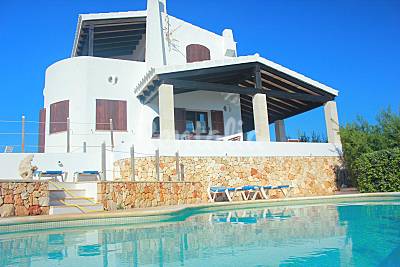 Primerisima linea mar Villa 3 hab y piscina. Menorca