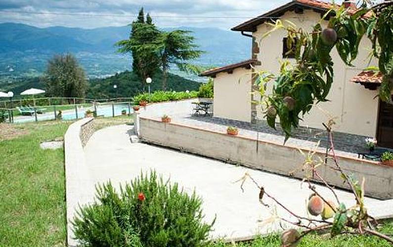7 Außenansicht des Hauses Florenz Incisa in Val d'Arno Ferienwohnung - Außenansicht des Hauses