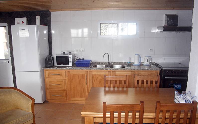 Retiro Cozinha Ilha do Pico Madalena Casa rural - Cozinha