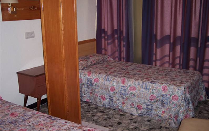 5 Quarto Alicante Benidorm Apartamento - Quarto