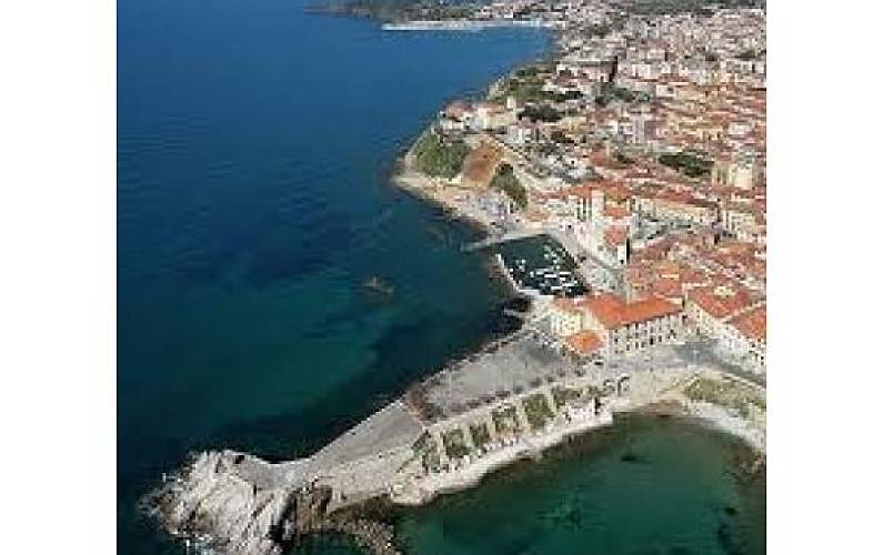 Bilocale, spiaggia sotto casa, affitto estivo