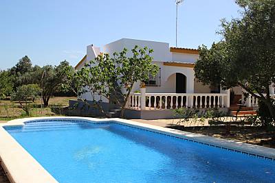 Villa Ana con piscina en El Palmar Cádiz