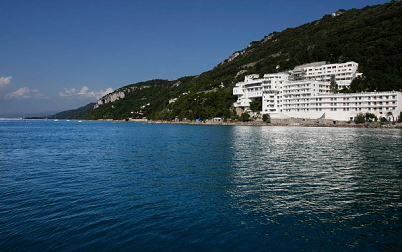 Lussuoso Monolocale Sul Mare Con Spiaggia Privata Sistiana