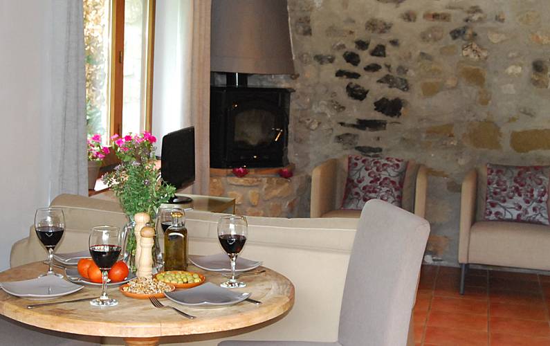 Typical Catalonian Farmhouse near Spanish Pyrenees Sales de Llierca