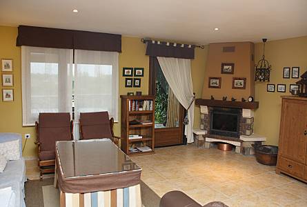 Holiday Rentals Madrid Apartments Homes And Villas Self House Living Room Madrid Lozoyuela Navas Sieteiglesias Cottage