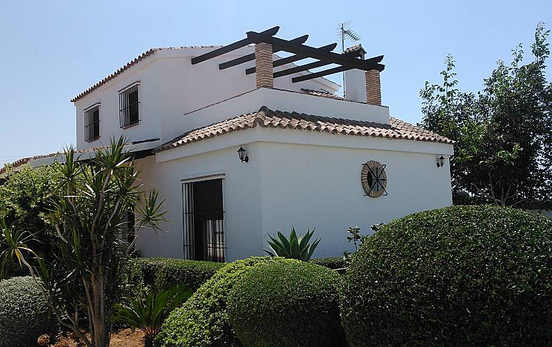 Casa para alugar a 3 km da praia Cádis - Exterior da casa