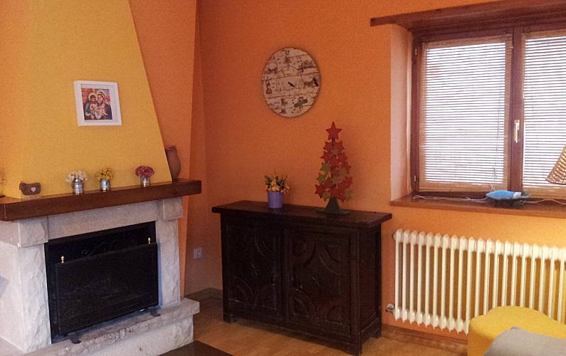 Novo Sala Huesca Benasque Apartamento - Sala