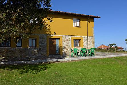 Holiday Rentals Colunga Asturias Apartments Holiday Homes And