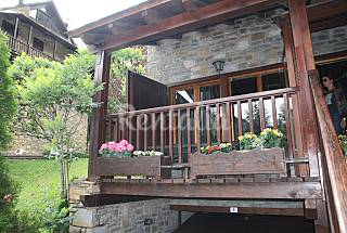 Casa para 7 personas en Unha, B. Beret. HUT ...