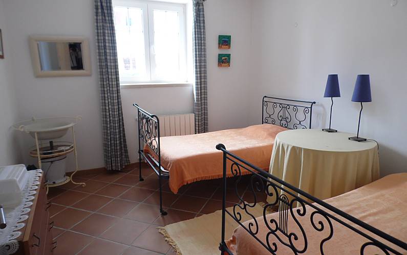 Apart. Quarto Leiria Peniche Apartamento - Quarto