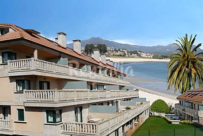 Apartamentos de 2 habitaciones en 1a línea de playa Pontevedra