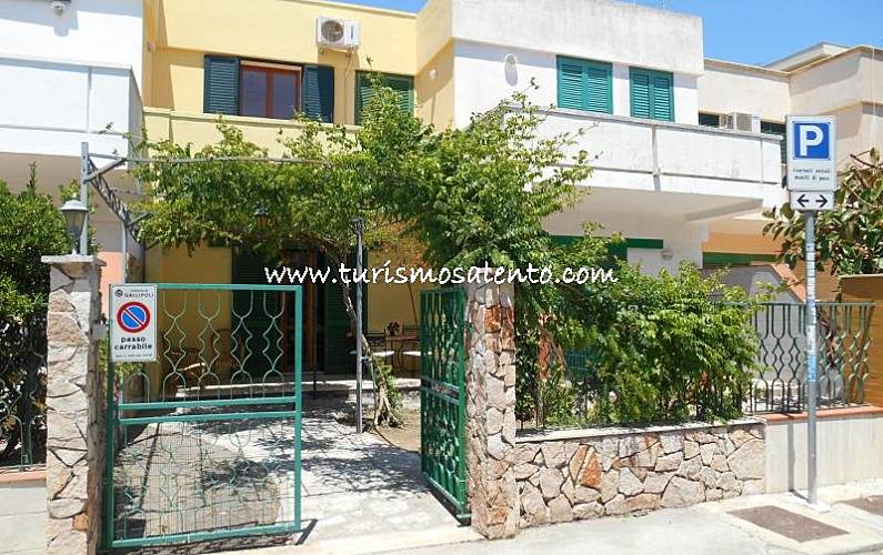 Vivenda para 6-8 pessoas a 100 m da praia Lecce - Vistas da casa