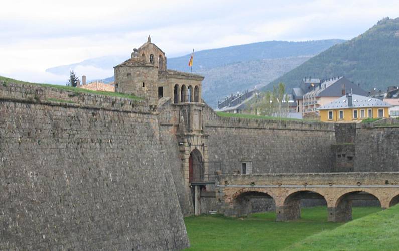 2 Arredores Huesca Jaca Apartamento - Arredores