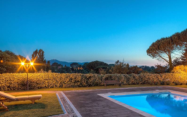 Villa lusso con piscina per 10 persone vicino roma