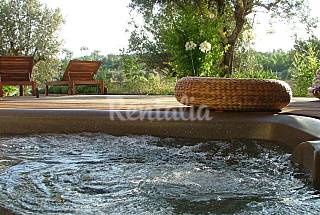 Vivenda com jacuzzi sobre barragem