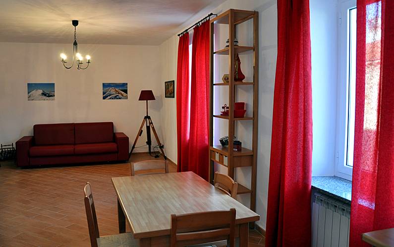 Wohnung Wohnzimmer Alessandria Cantalupo Ligure Ferienwohnung - Wohnzimmer