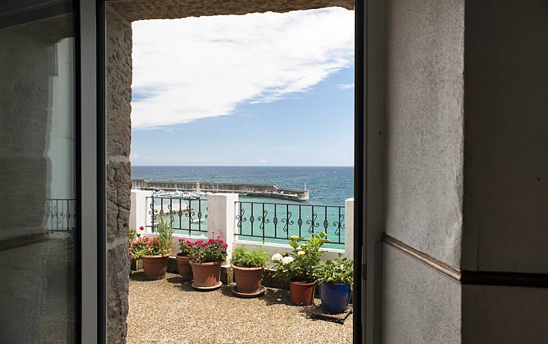 Casa para 6 personas en 1a línea de playa. - Lastres, Colunga (Asturias)  Comarca de la Sidra