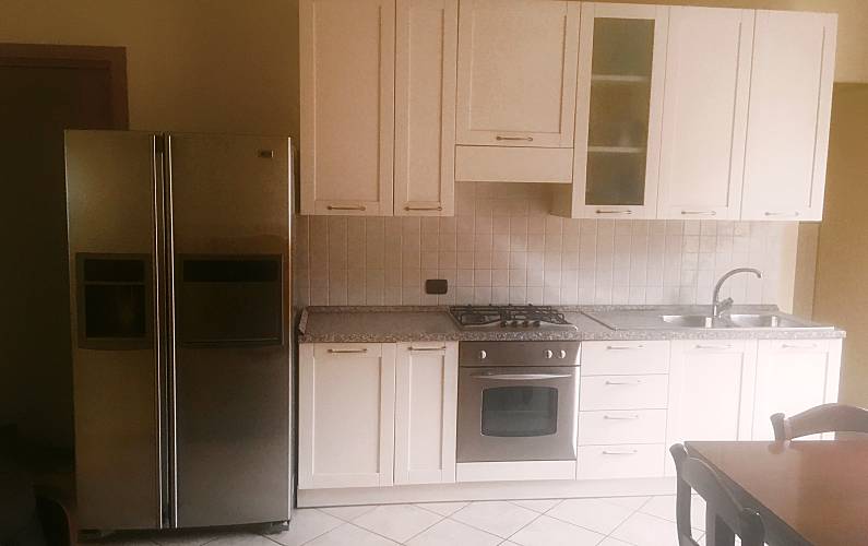 Apartamento com 2 quartos a 15 km da praia Rimini - Cozinha