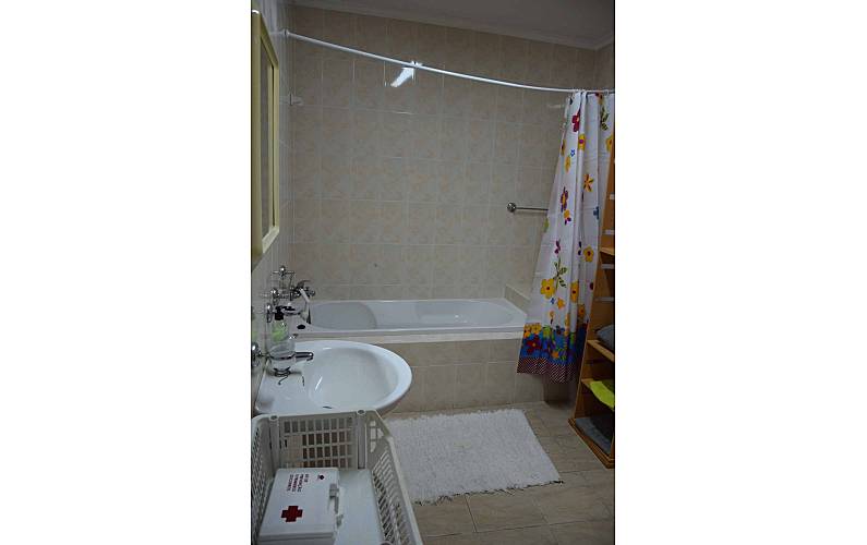 Casa Casa-de-banho Ilha de São Miguel Ribeira Grande casa - Casa-de-banho