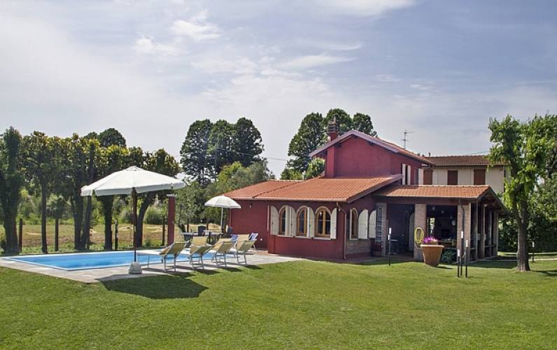 Villa élégante avec jardin et piscine. 3