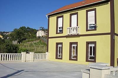 Casa con jardín y vistas de lujo de 5 habitaciones a 300 m de la playa Pontevedra