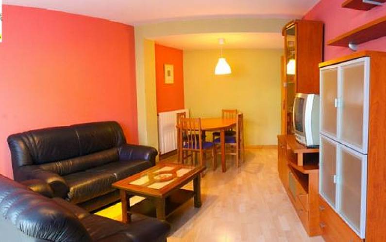 6 Sala Huesca Jaca Apartamento - Sala