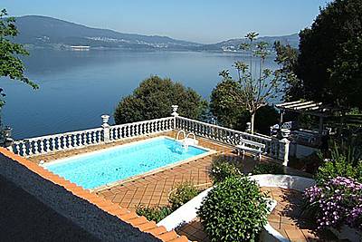 Chalet Sotouxuste en 1a línea de playa Pontevedra