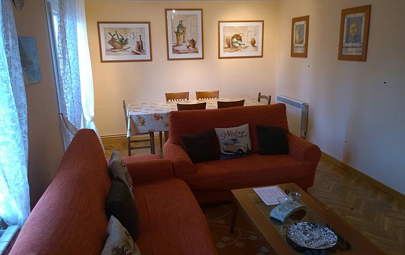 Apartment Living-room Rioja (La) Haro Apartment - Living-room