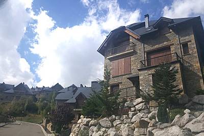 Apartamentos en Escarrilla cerca de Formigal Huesca